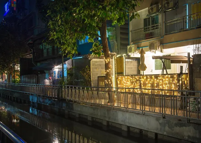 Canal View Lo-ha Guest House, Contactless Check-in 3*