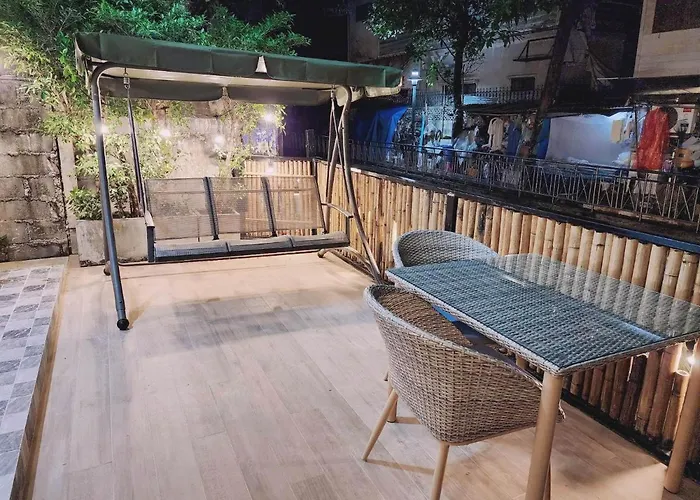 Canal View Lo-ha Guest House, Contactless Check-in Guest house Bangkok