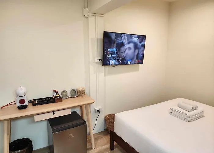 Canal View Lo-ha Guest House, Contactless Check-in Guest house 3*